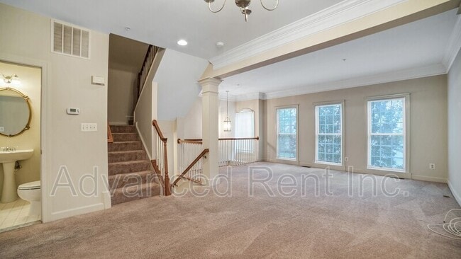 Photo - 5109 Strawbridge Terrace
