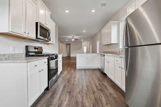 Photo - 15834 Berry Hl Dr