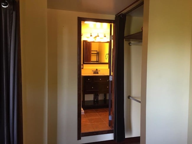 Photo - 2049 Jaybrook Dr Unidad 2