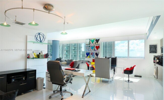 Photo - 92 SW 3rd St Unit 3005