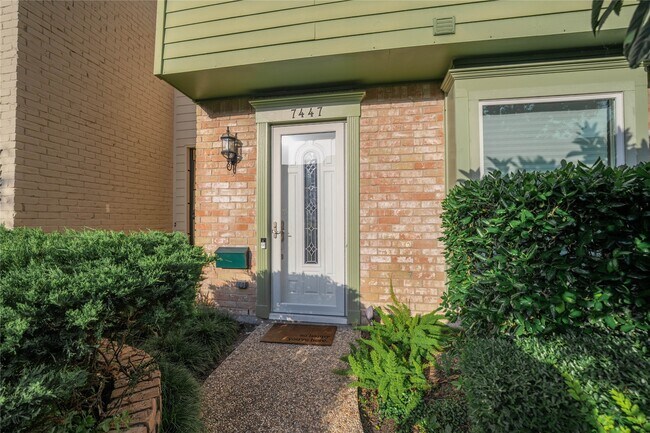 Photo - 7447 Brompton St Unit 7447