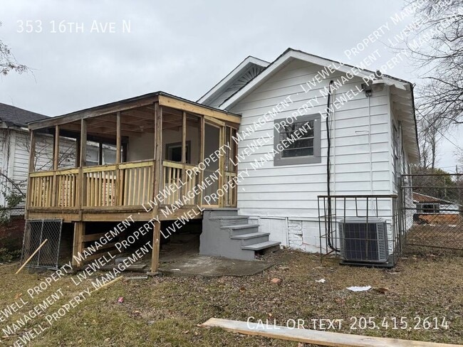 Photo - 353 16th Ave N