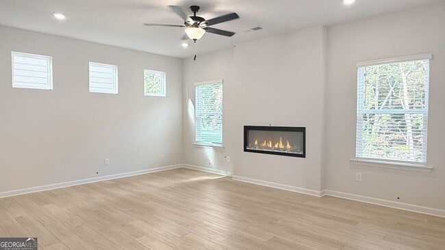 Photo - 800 Dundee Wy