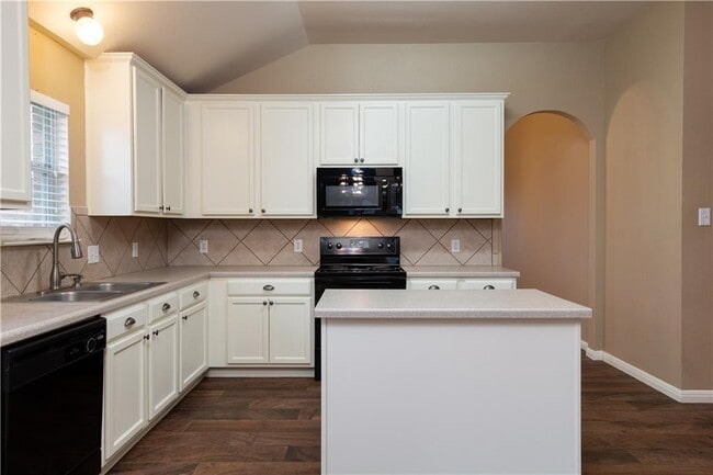 Photo - 116 Campos Dr