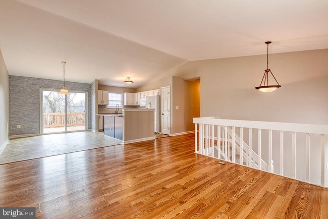 Photo - 1193 Bayview Vista