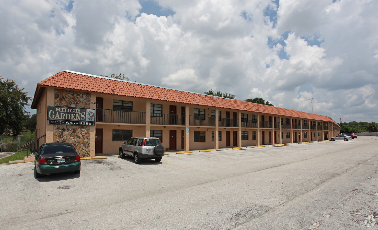 Photo - Ridge Gardens Apartments