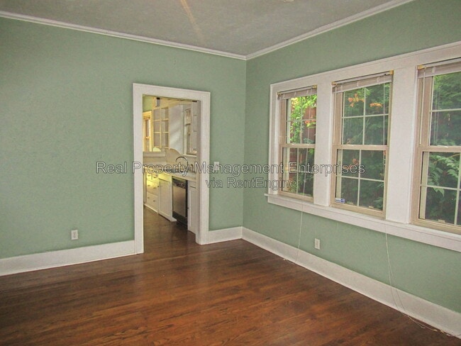 500 NW 35th St