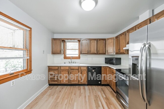 Photo - 2610 S Gaylord St