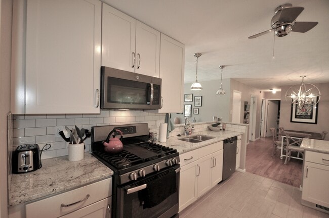 Photo - 3391 S Holly St