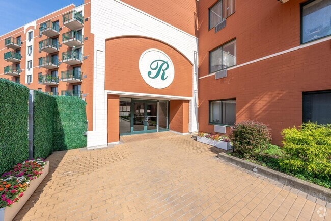 Building Photo - 123 Mamaroneck Ave Unit 401 Rental