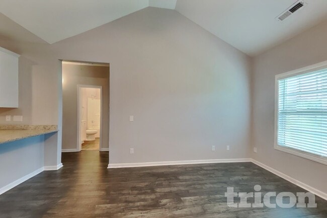 Photo - 1022 Cyril Dr