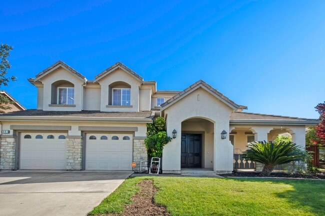 Photo - Grand 5-Bedroom Estate — Space, Style & Sophistication