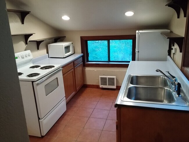 5 Matterhorn Cir Unit 2