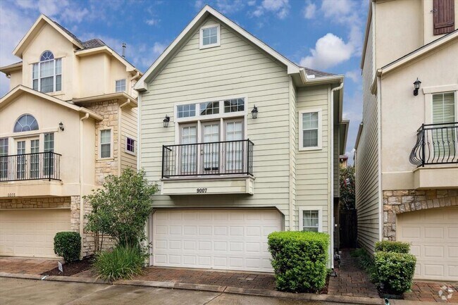 Building Photo - 9007 Harbor Hills Dr Rental