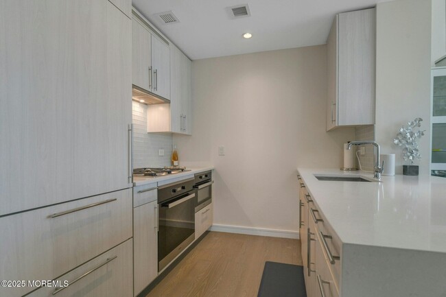 Photo - 30 Melrose Terrace Unit 603