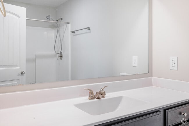 3BR, 2BA - 1,184SF - Primary Bathroom