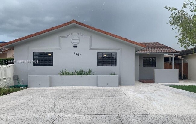 Building Photo - 1261 SW 138th Ct