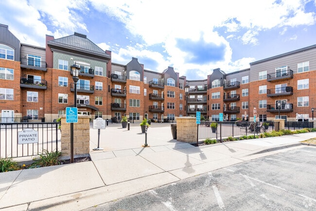 Photo - Highland Pointe