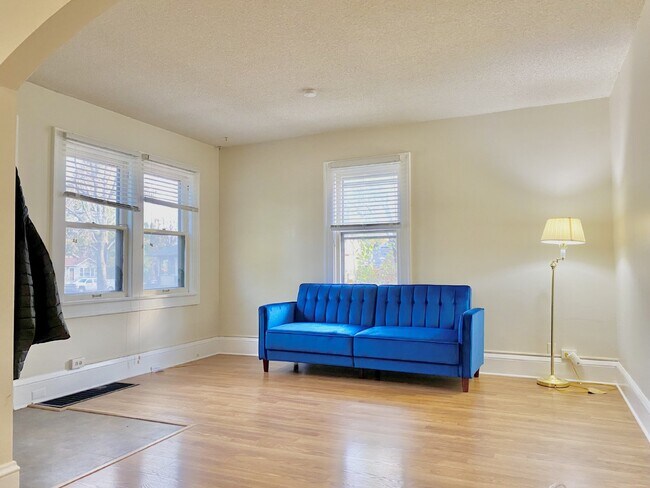 Photo - Adorable 4 Bed | 2 Bath in Longfellow