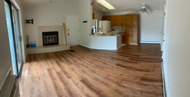 Working fireplace - 2800 Kalmia Ave Unit C319