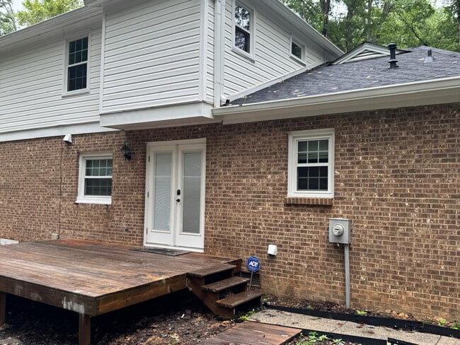 Photo - 4723 Shea Ln