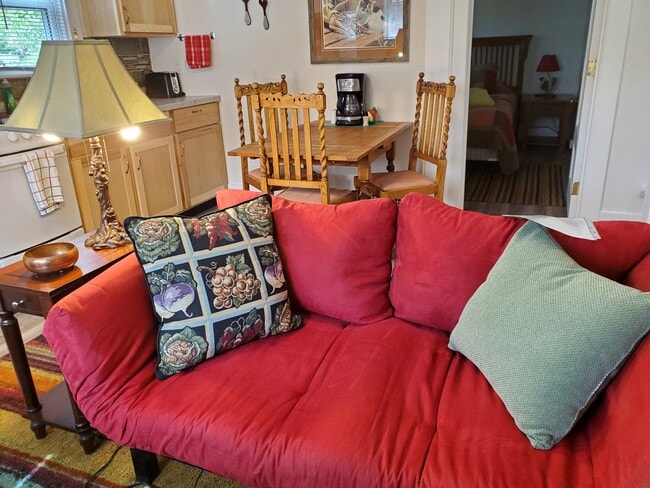 Photo - 204 E 3rd Ave Unidad 3