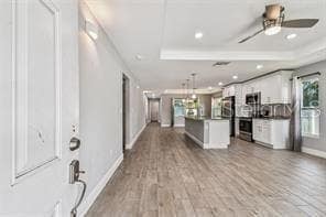 Photo - 2205 Quincy St S