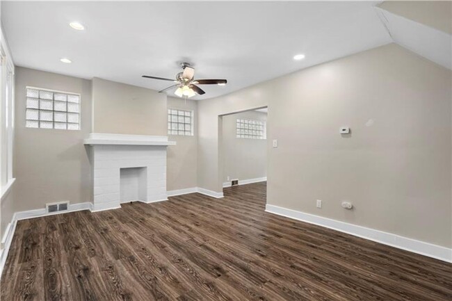 Photo - Tucked-Away 3bed 1 bath Treasure with City Perks Just Minutes Away