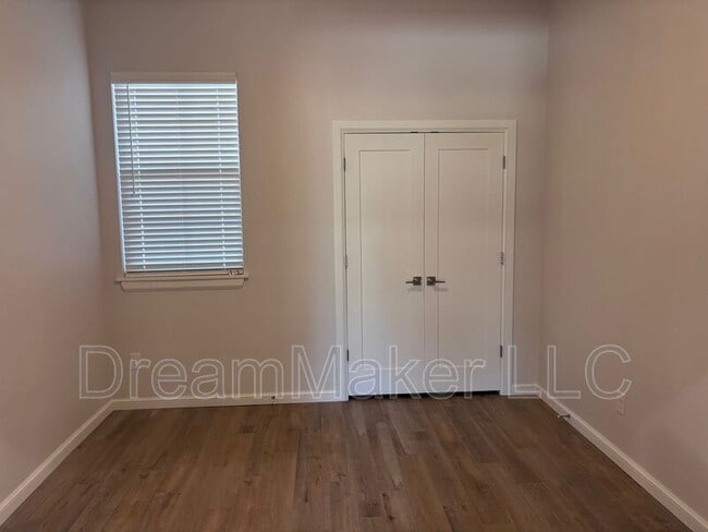 Photo - 1902 Hollow Crst Ct