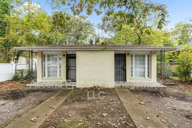 Building Photo - 1611 Roanoke Ave Unit B Rental
