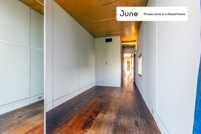 Photo - Room in Shared 6 bed/6 bath home Unidad C