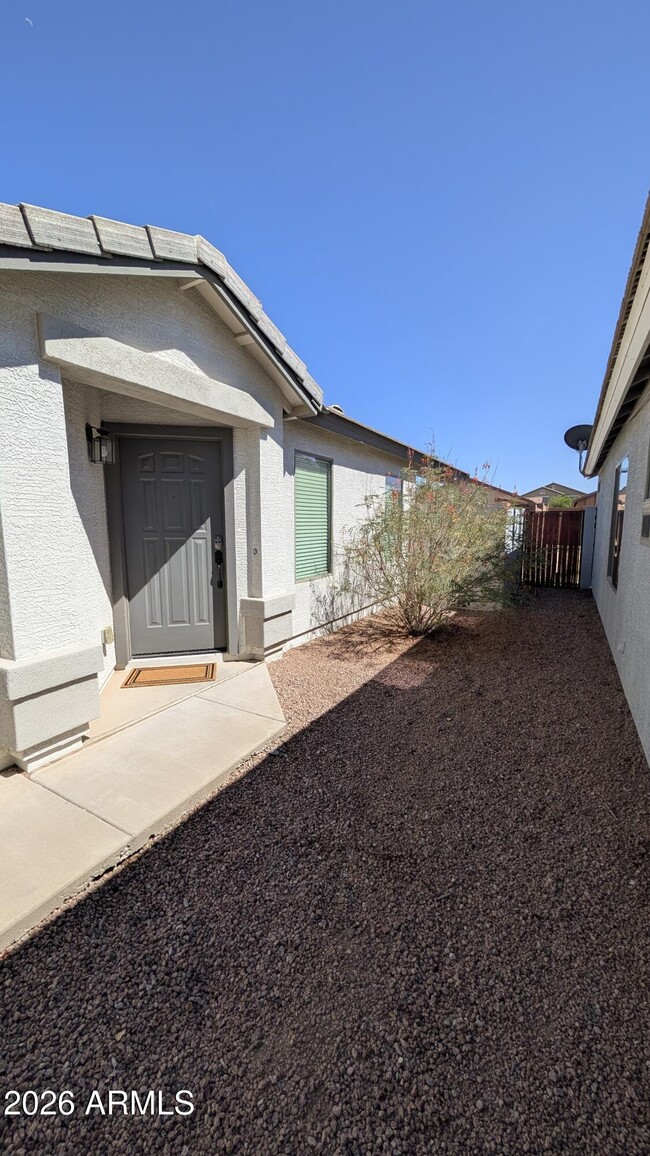 Photo - 1377 E Pryor Rd