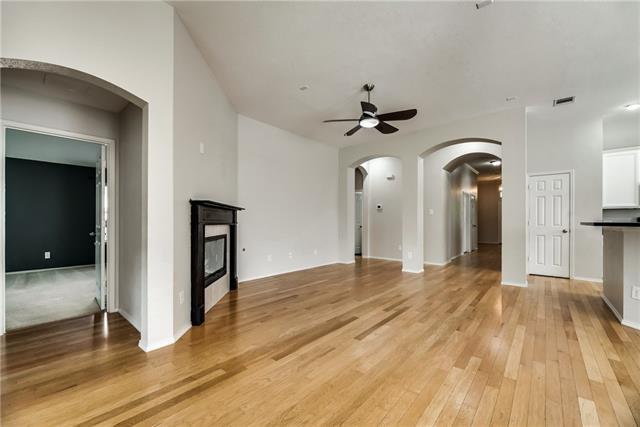 Photo - 5024 Escambia Terrace