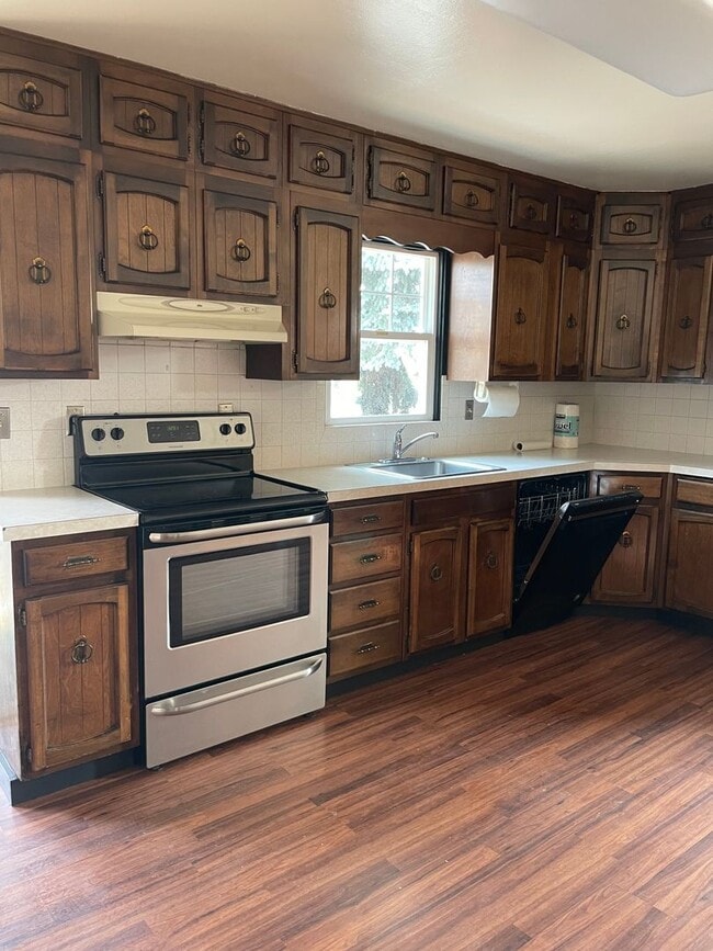 Photo - Rural Living & Pet Friendly!