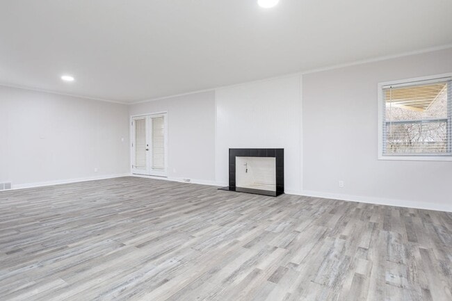 Photo - 4575 Olentangy River Rd