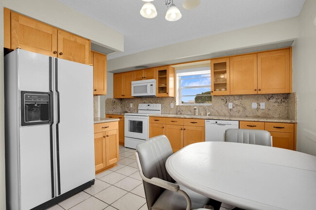 Photo - 1605 Abaco Dr Unit M4