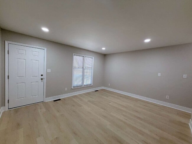 Cozy 2 Bedroom Unit in Garner!