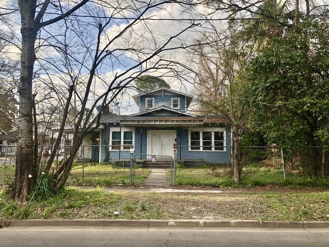 Building Photo - 112 Linderman Ave