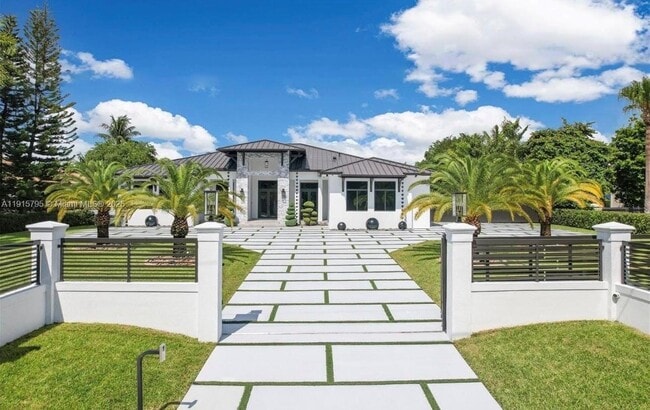 Photo - 250 NW 129th Ave