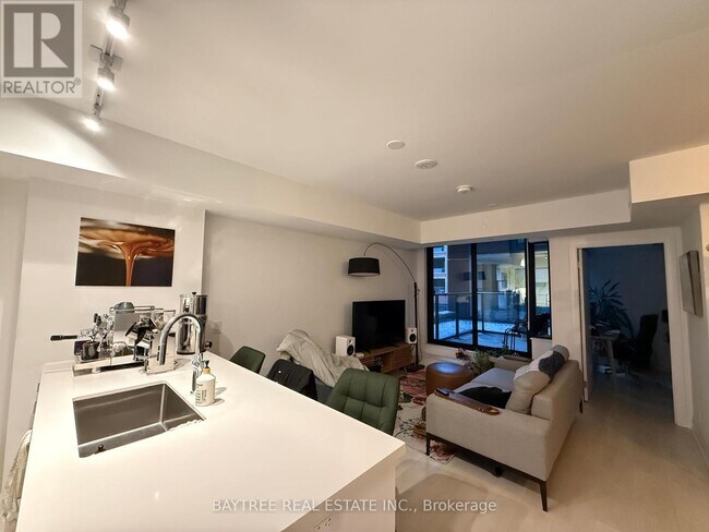 Photo - 33 Frederick Todd Wy Unit 330