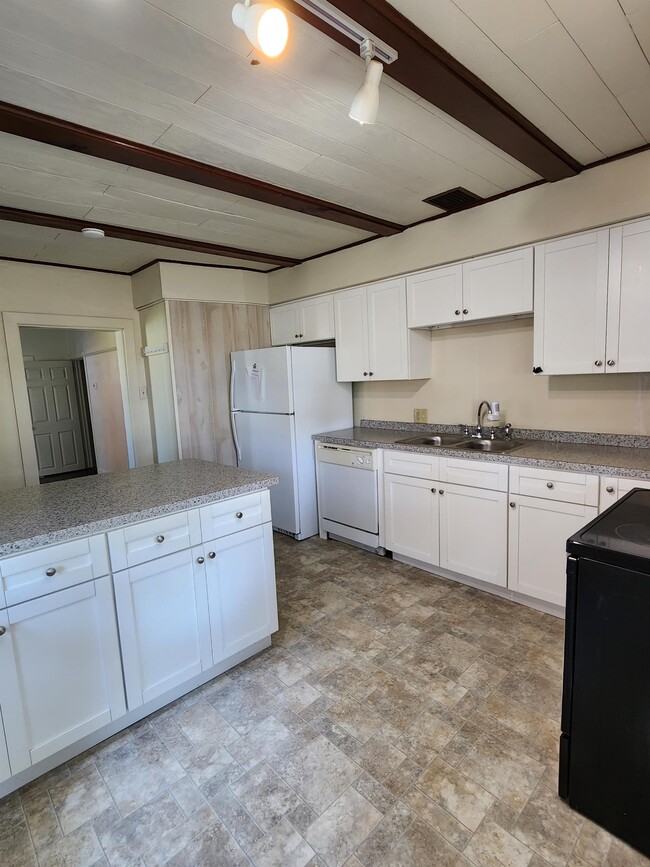 Photo - 29 N Prince St