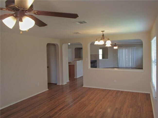 Photo - 224 Wildwood Dr