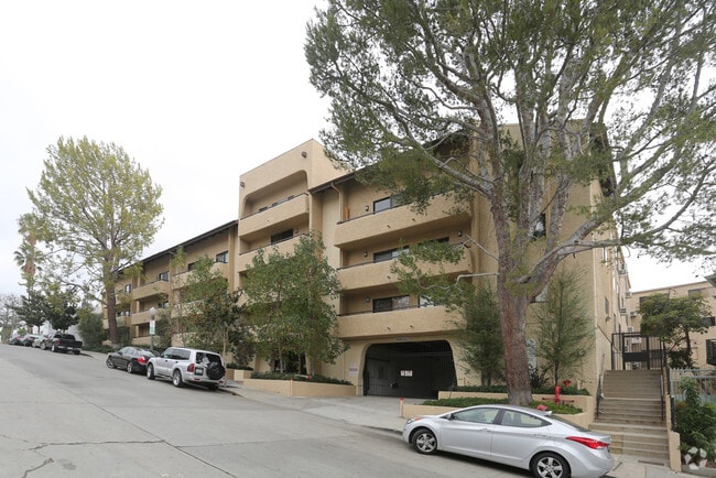 Photo - Club California