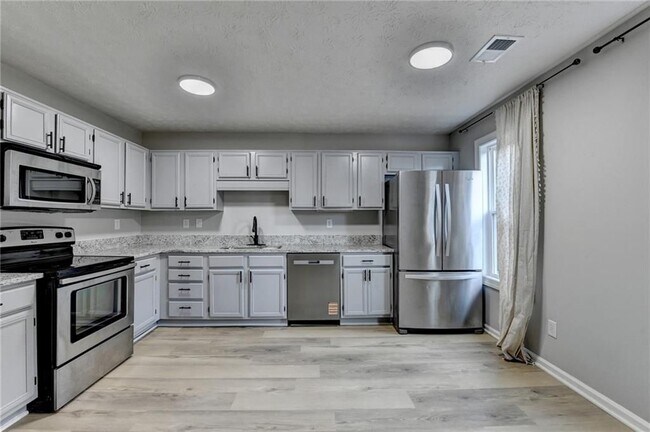Photo - 3876 Meadow Creek Dr
