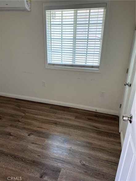 Photo - 5828 1/2 N Vista Street Unit