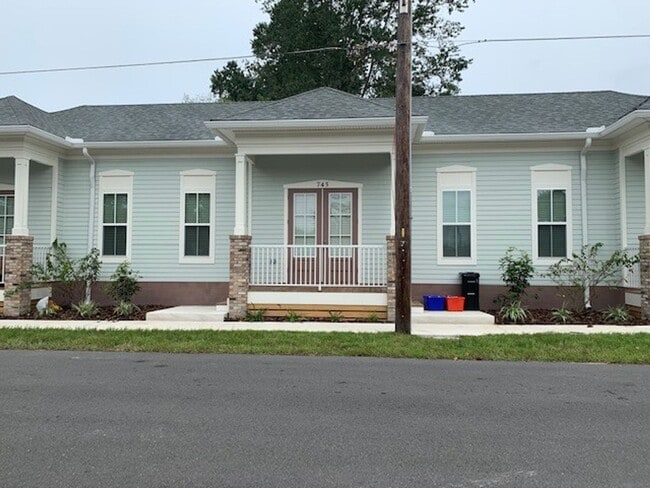 Thelma Lane - Luxury 3 Bedroom House - Thelma Lane - Luxury 3 Bedroom House