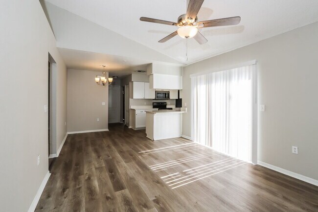 Photo - 1023 Malletwood Dr