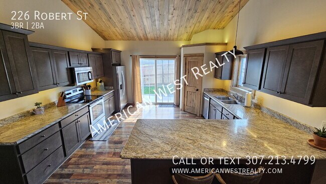 226 Robert St