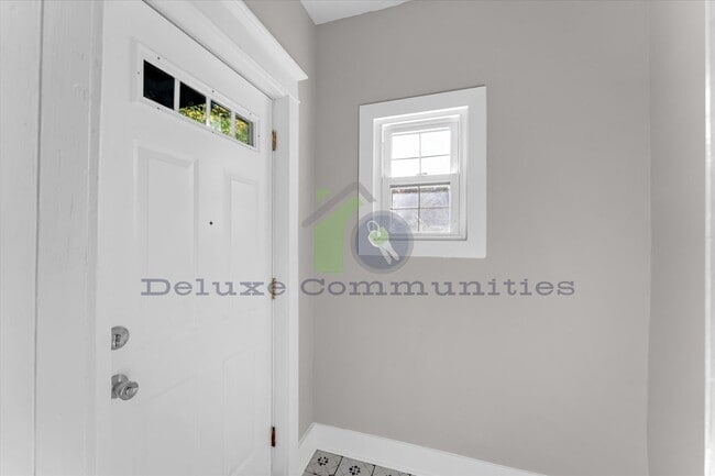 Photo - 724-724 Adams St SE Unit 724