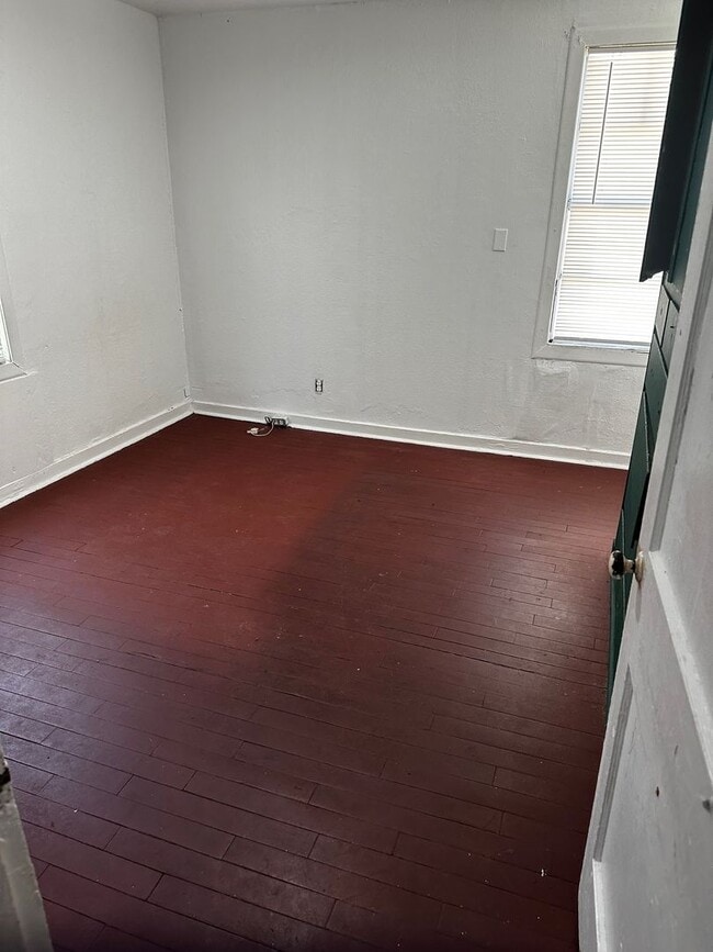 Photo - DSTXA LLC -811 S 13th Unidad B